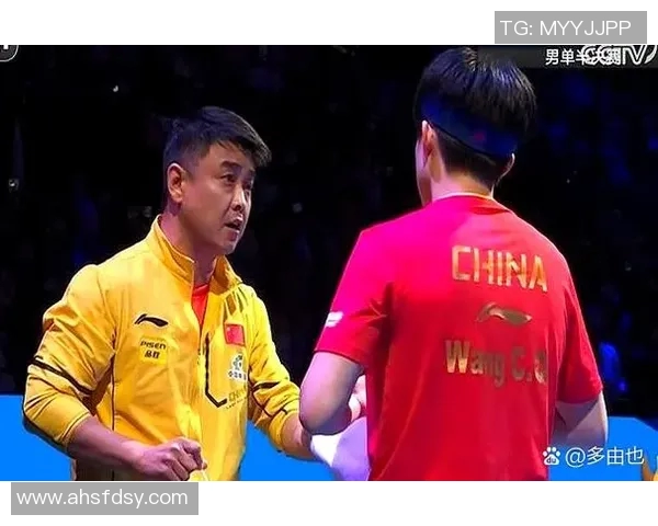 亚洲杯赛场精彩瞬间回顾：从惊险进球到感动时刻的巅峰对决