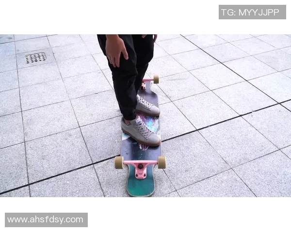 李秀英独家分享滑板技巧与心得体会助你轻松入门滑板世界